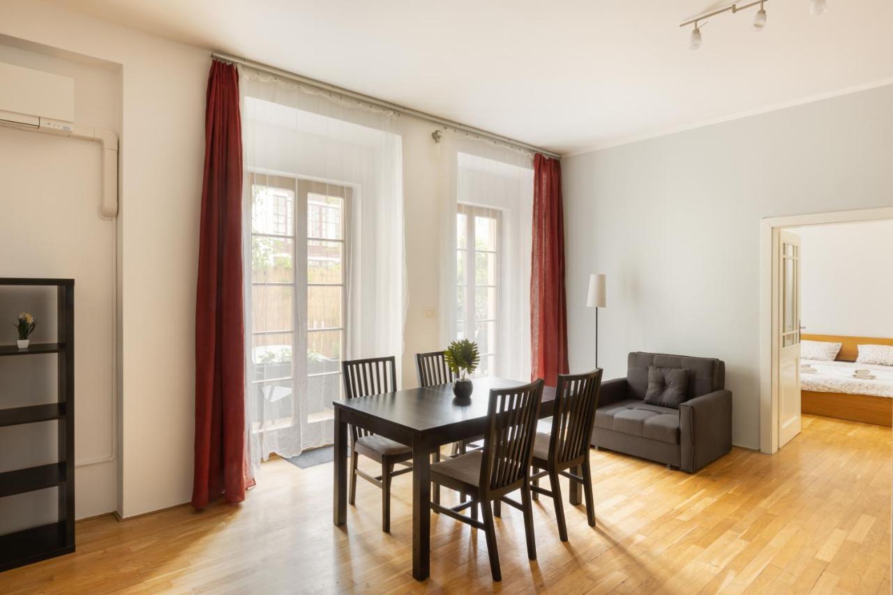 City Centre Garden Apartment With Parking Πράγα Εξωτερικό φωτογραφία